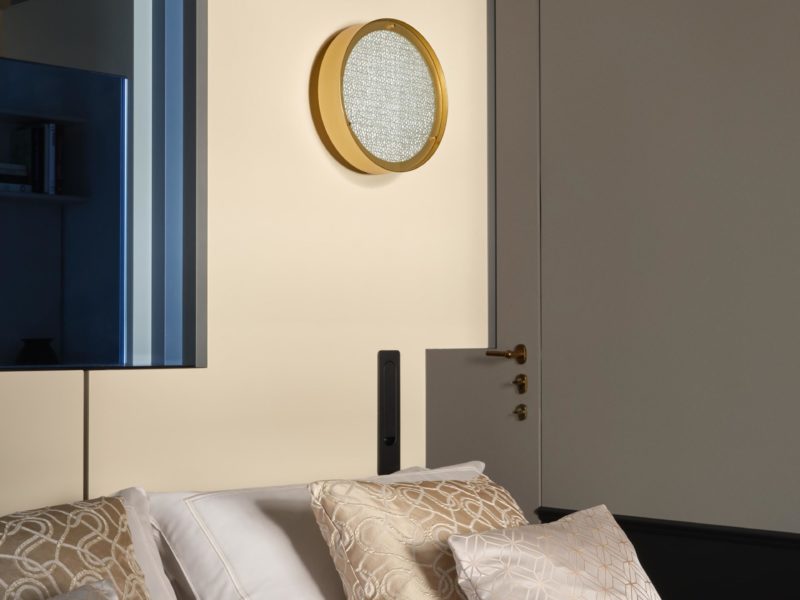 32. Camera M _ Room M