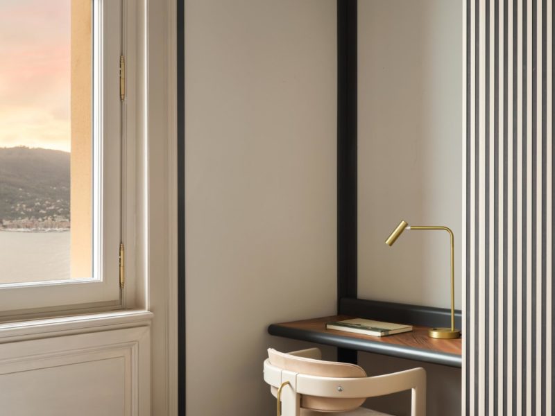 37. Camera O _ Room O